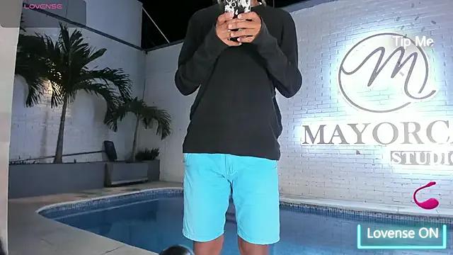 Freechat Maxim-Walker on StripChat