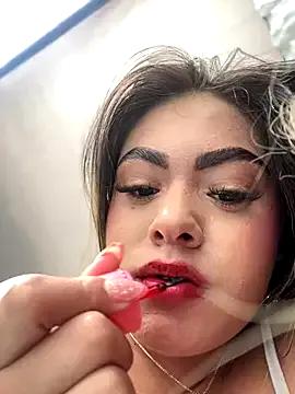 Freechat MayaMoanXXX on StripChat