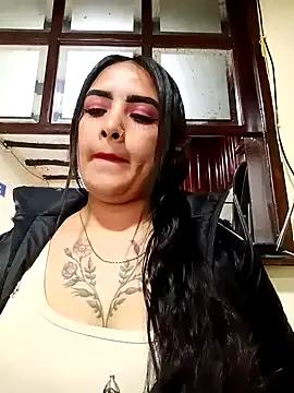 Freechat MAYE__13 on StripChat