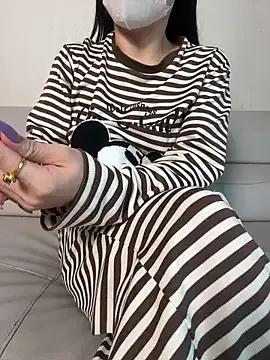 StripChat Meii-meyy is Freechat Meii-meyy — call 2 man come my room & have sex