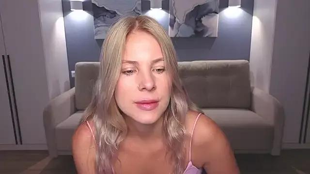 Freechat MelanieBennett on StripChat