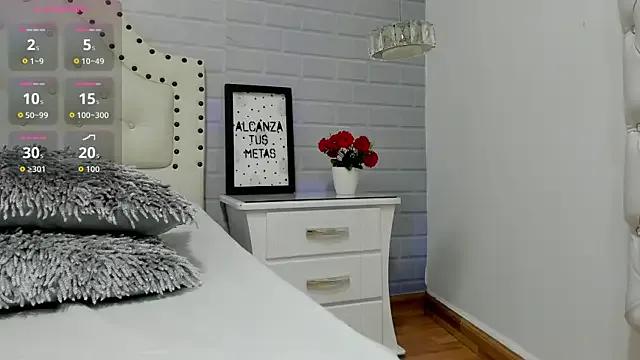 Freechat MeyBaldini on StripChat