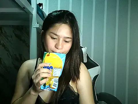 Private Mia_2022 on StripChat