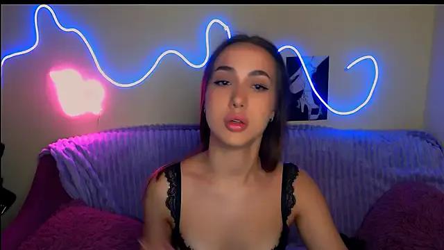 Freechat Mia_cutie77 on StripChat