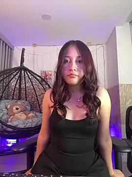 Mia_Lux77 on StripChat