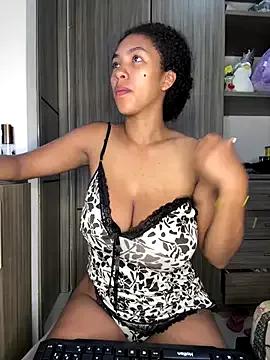 Freechat Mia_sweet80 on StripChat