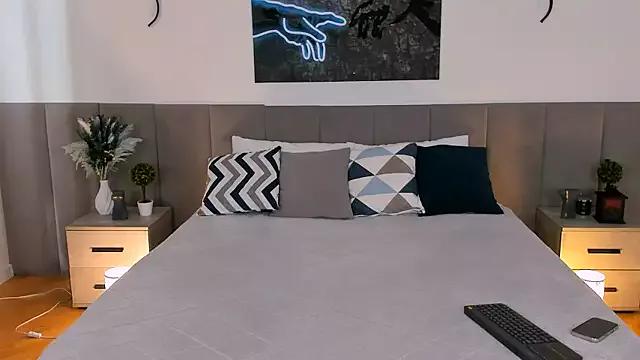 Freechat MiaBecky on StripChat