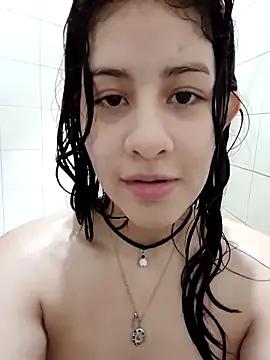 Freechat MiaQueen021 on StripChat