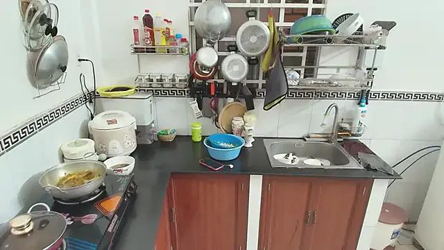 StripChat Mie_baby2k is Freechat Mie_baby2k — Naked wearing only an apron