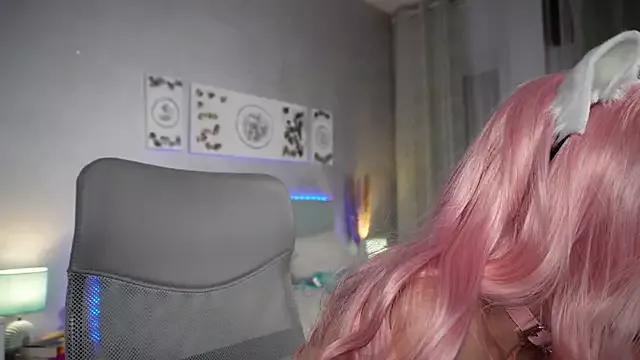 Freechat MikaSweety on StripChat