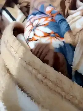 Minh32love — Masturbation with a 5-minute toy gift.