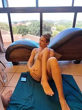 MissLMrJ on StripChat