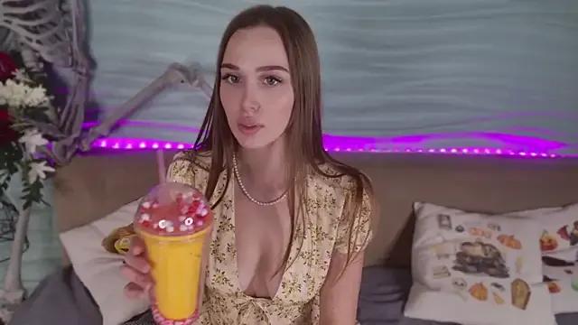 Freechat MiyaMeow- on StripChat