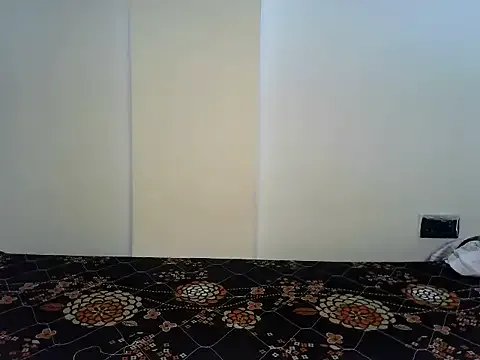 MYRA_GIRL21 on StripChat