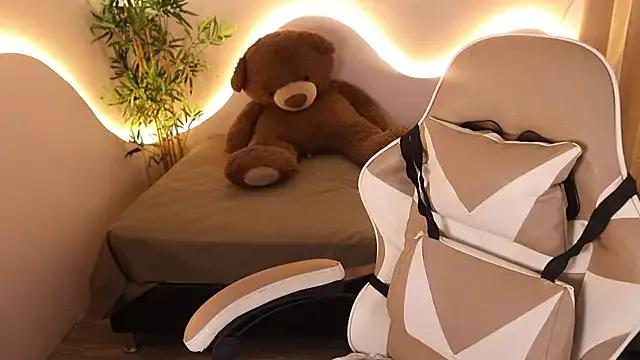 Freechat Mystic_blue on StripChat