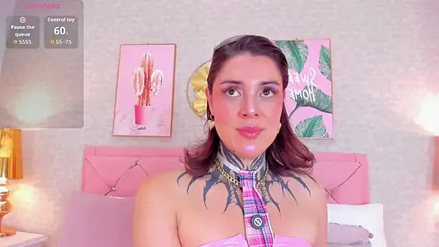 Freechat mystikdoll on StripChat