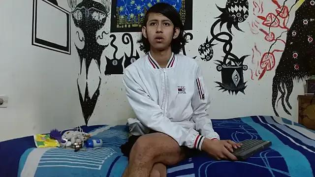 Freechat Naicollsxxx on StripChat