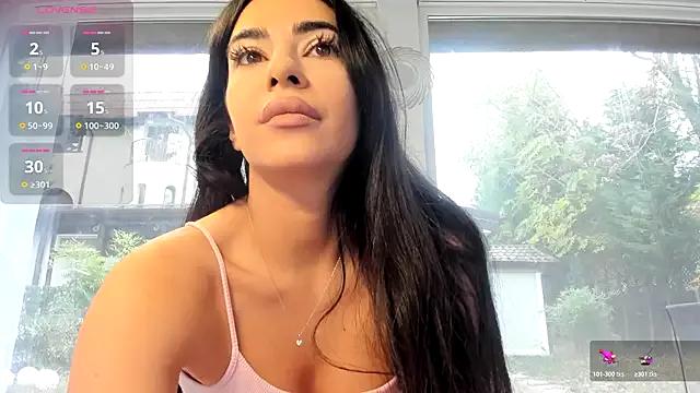 Freechat Naila18 on StripChat