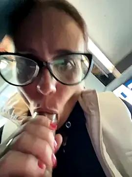 Freechat NataKitten on StripChat