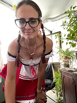 Freechat NataKitten on StripChat