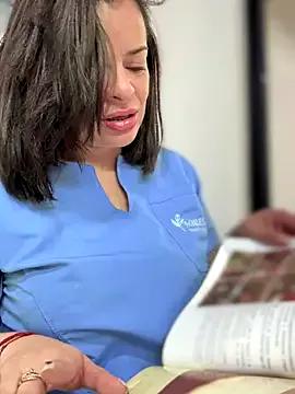 Freechat NATHALIA-28_ on StripChat