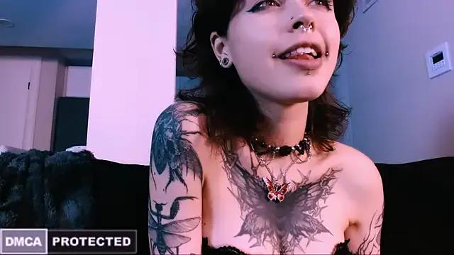 NaughtyLittleFox — Tease me with your vibrations:p