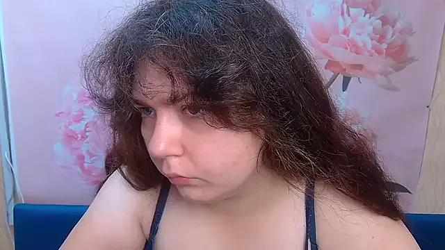 Freechat NeonilaLisova on StripChat