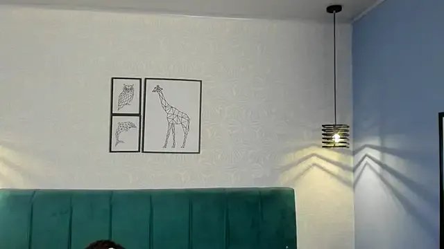 ninna_curly on StripChat