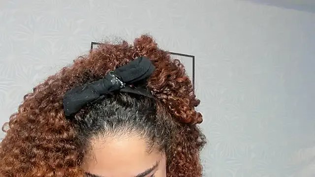 ninna_curly on StripChat