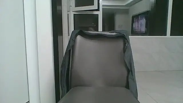 Freechat nole_china7 on StripChat