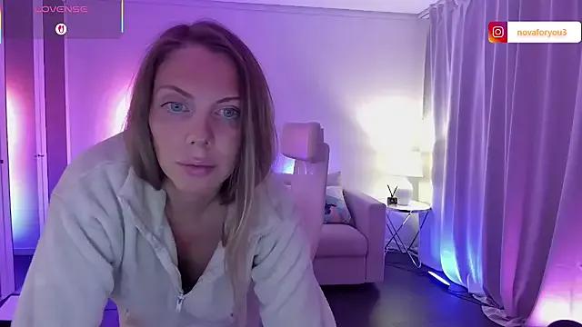 Group Nova-Lee on StripChat