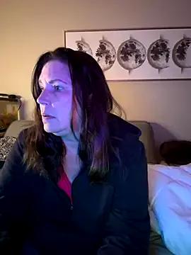 petalsexy — Tits out