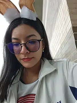 Freechat Pretty_roxxyy on StripChat