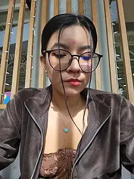 Freechat Pretty_roxxyy on StripChat