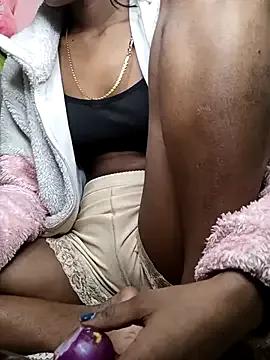 Freechat priyanka-rani1 on StripChat