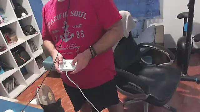 Freechat ravingr4d4 on StripChat