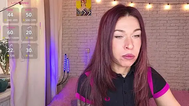 ReginaFoXXXy — titties tease