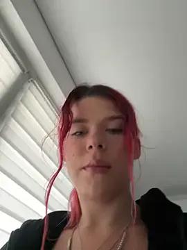 Freechat RiriRoseey on StripChat