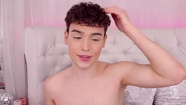 Freechat RobbyCharming on StripChat