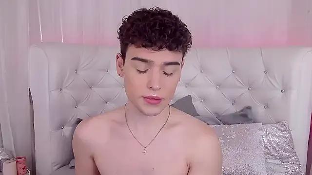 Freechat RobbyCharming on StripChat