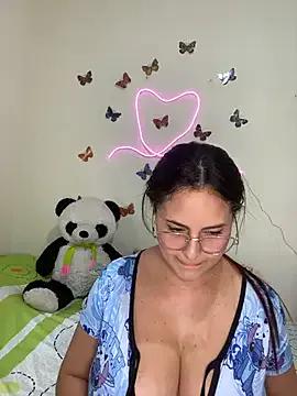 StripChat Roxy_Skye is Freechat Roxy_Skye — Bra off