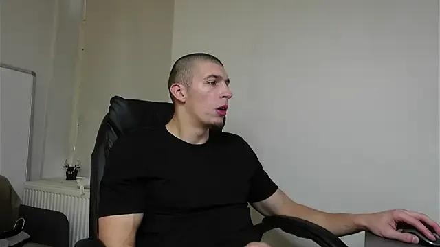 StripChat Ryan_Dozer is Freechat Ryan_Dozer — goal is to find naughty and horny people