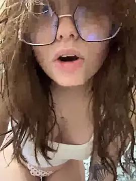 Freechat Sabrina_shells on StripChat