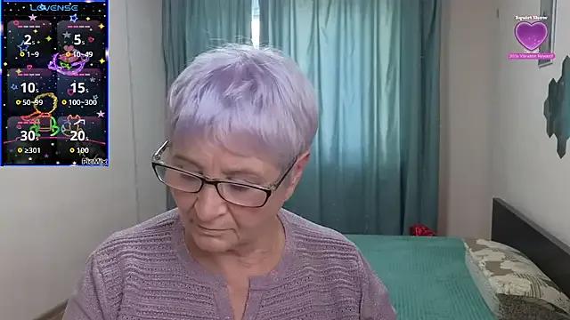 Freechat Sandra_Snowflake on StripChat