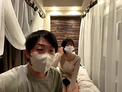 Freechat sarariman_8585 on StripChat