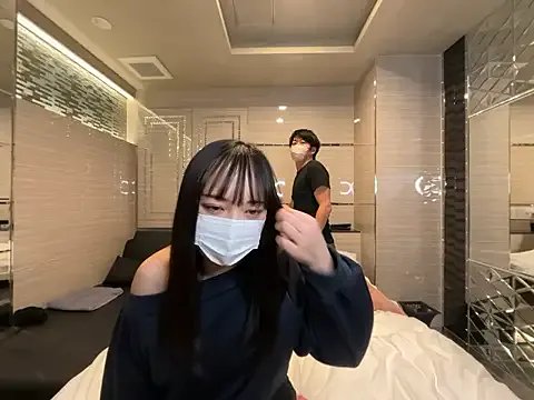 Freechat sarariman_8585 on StripChat