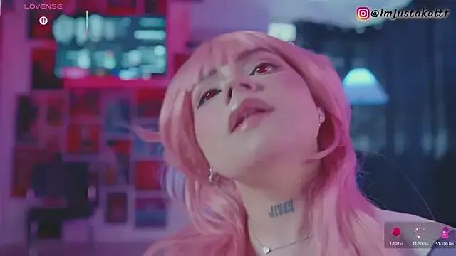 Freechat sensualkattt on StripChat