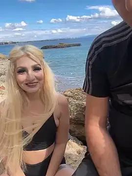 Freechat sexycouples35 on StripChat