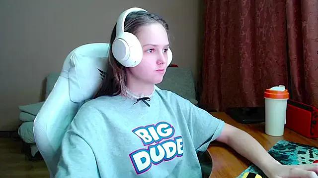 StripChat SharybbFace is Private SharybbFace — Take off my bra