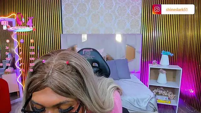 Freechat Shinedark_tay1 on StripChat